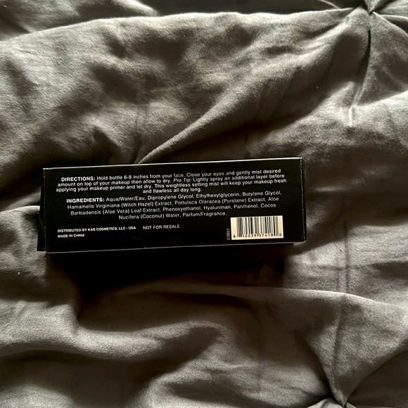 KAB Cosmetics hydrating setting spray - Picture 2 of 2